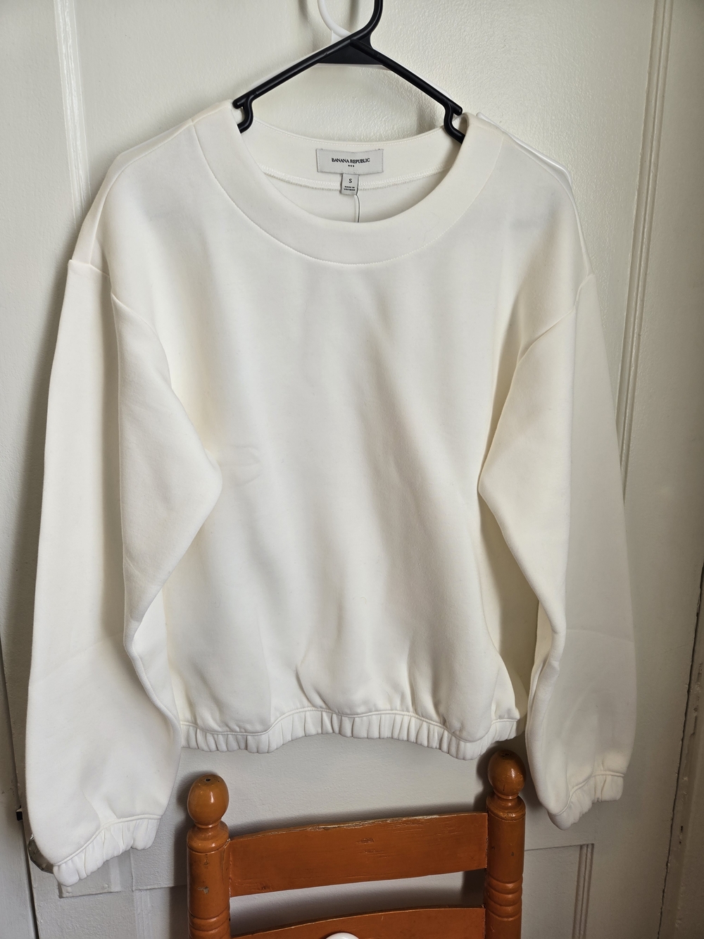 Banana Republic Cream Crewneck Sweatshirt